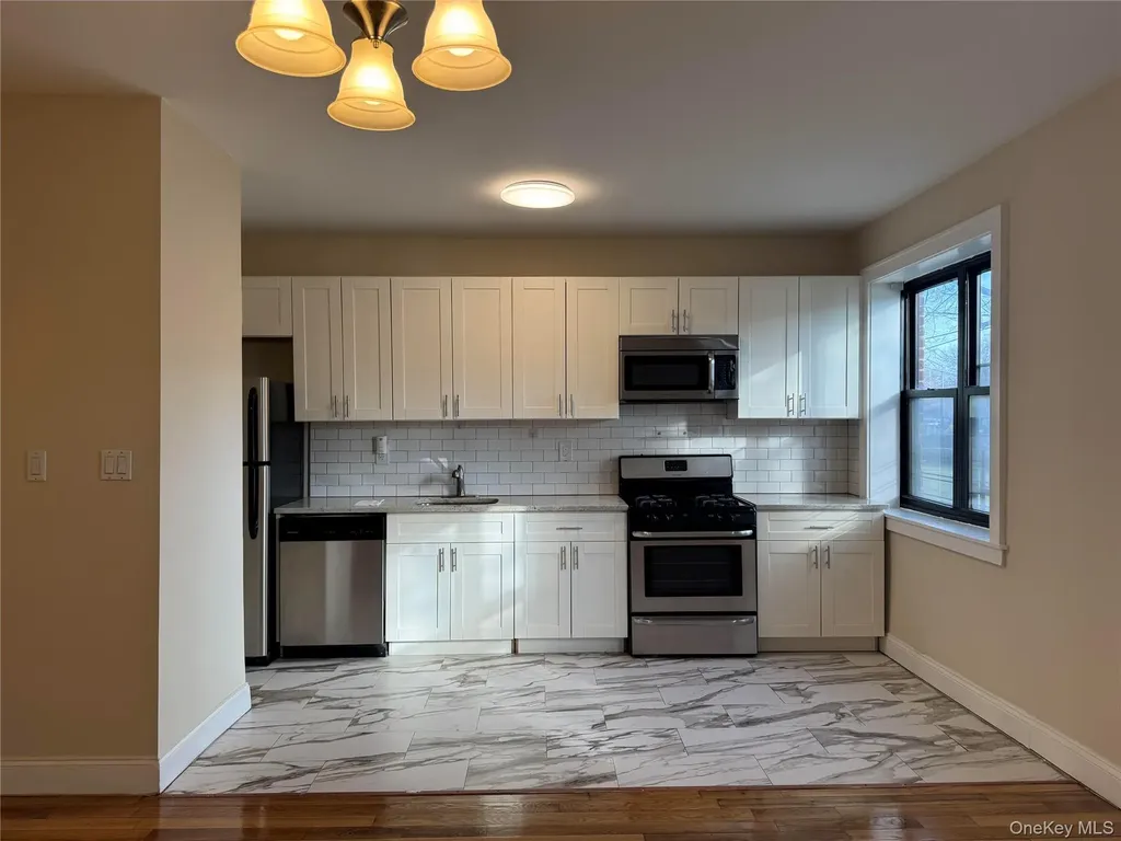 110 Stonelea Place New Rochelle NY 10801
