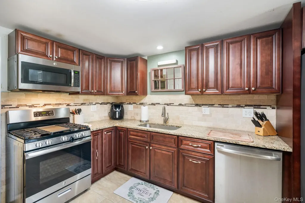 4 Lancer Drive Newburgh NY 12550