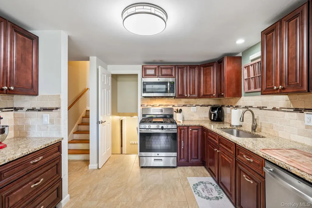 4 Lancer Drive Newburgh NY 12550