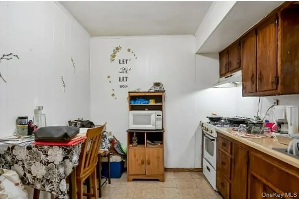 668 Van Siclen Avenue Brooklyn NY 11207