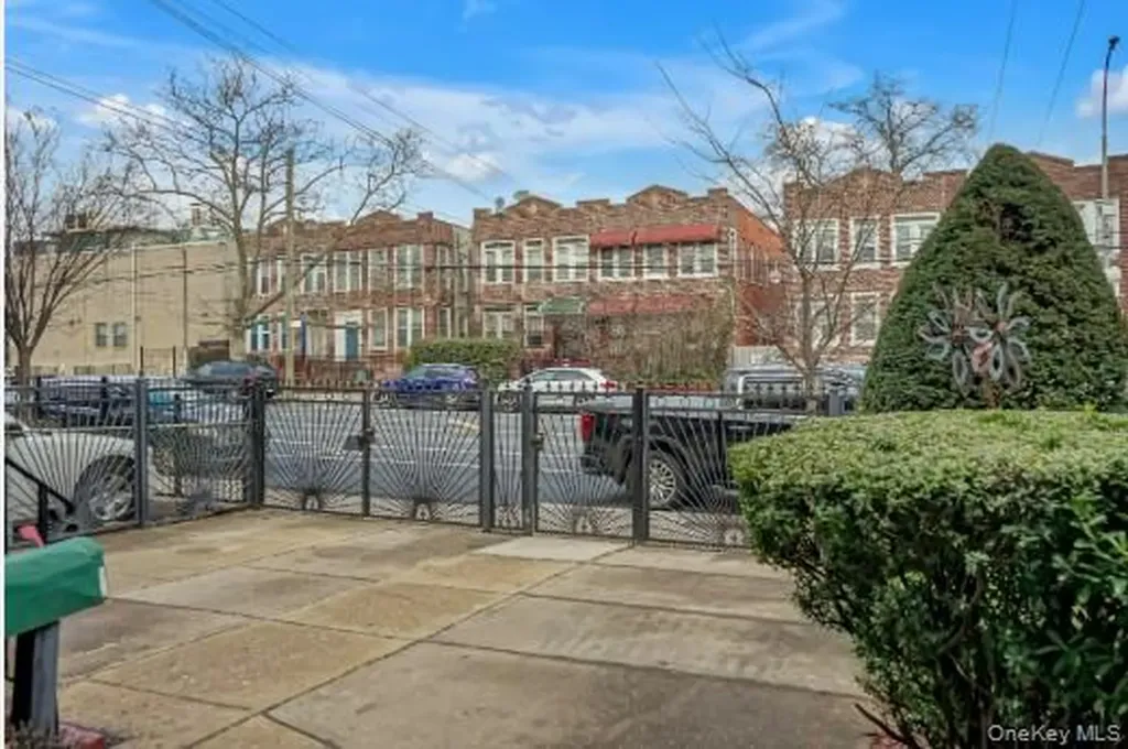 668 Van Siclen Avenue Brooklyn NY 11207