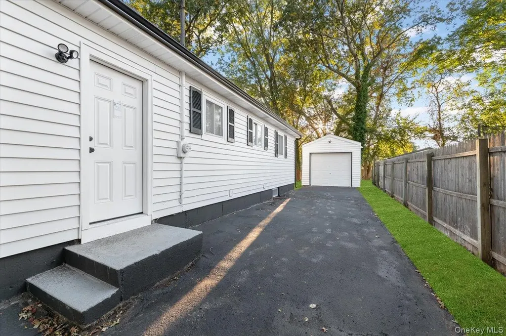 1358 Saxon Avenue Bay Shore NY 11706