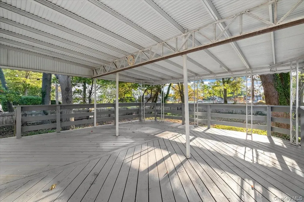 1358 Saxon Avenue Bay Shore NY 11706