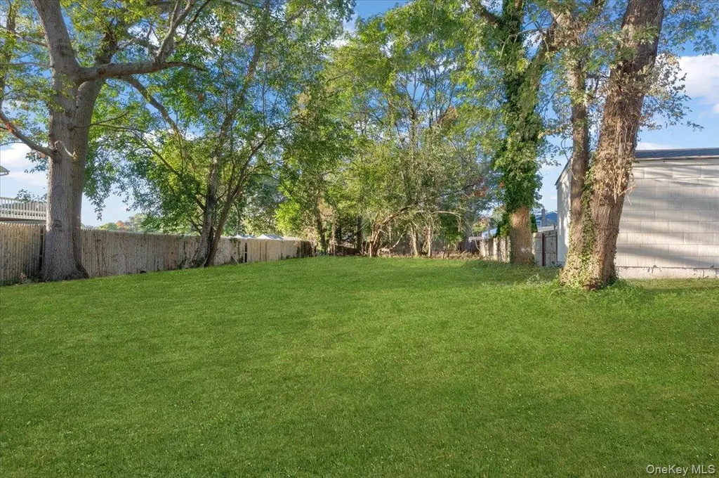 1358 Saxon Avenue Bay Shore NY 11706