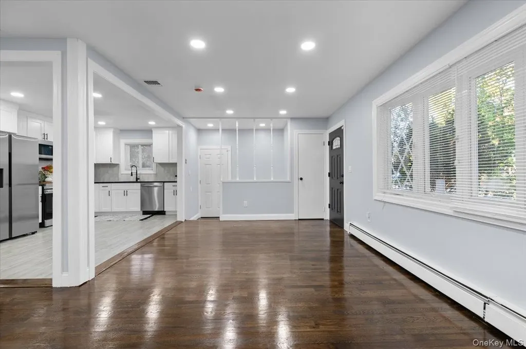 1358 Saxon Avenue Bay Shore NY 11706