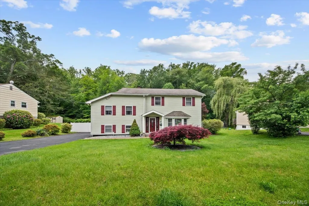 23 Meadow Road Montrose NY 10548