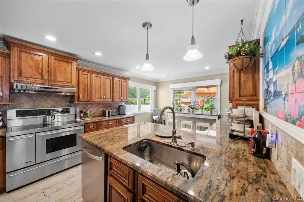23 Meadow Road Montrose NY 10548