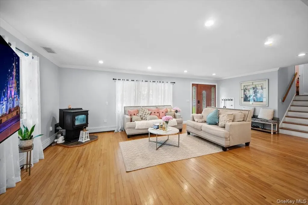 23 Meadow Road Montrose NY 10548