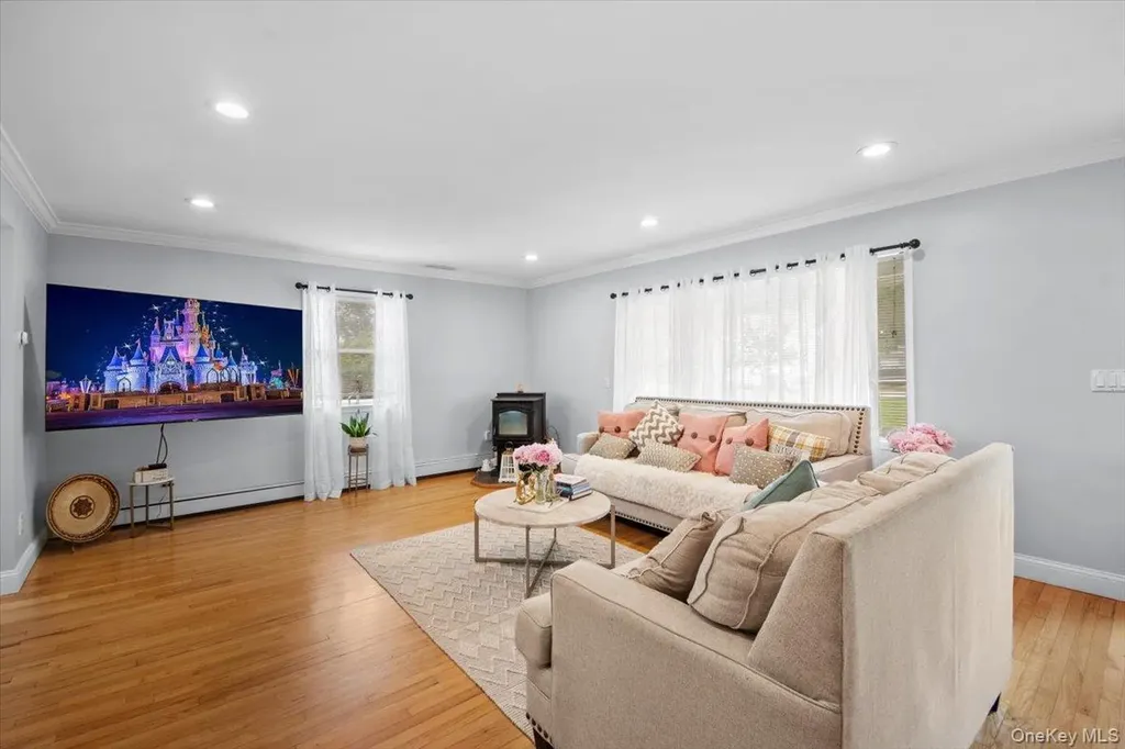 23 Meadow Road Montrose NY 10548