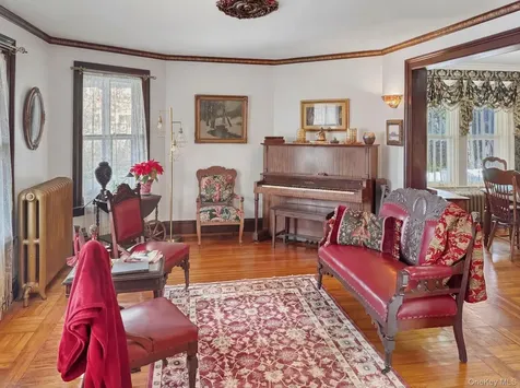 4 Railroad Avenue Staatsburg NY 12580