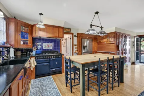 4 Railroad Avenue Staatsburg NY 12580
