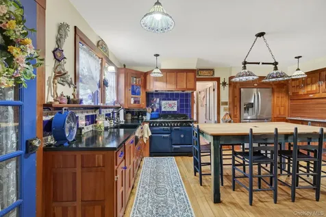 4 Railroad Avenue Staatsburg NY 12580