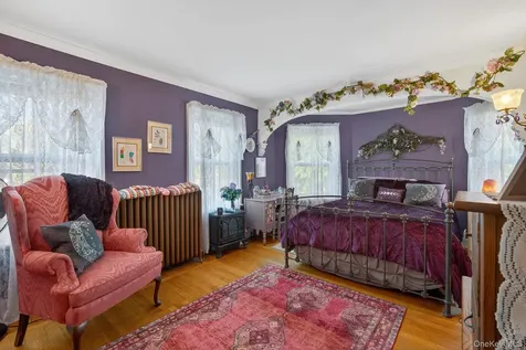4 Railroad Avenue Staatsburg NY 12580