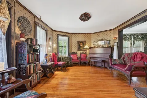4 Railroad Avenue Staatsburg NY 12580
