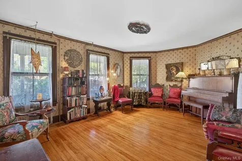 4 Railroad Avenue Staatsburg NY 12580