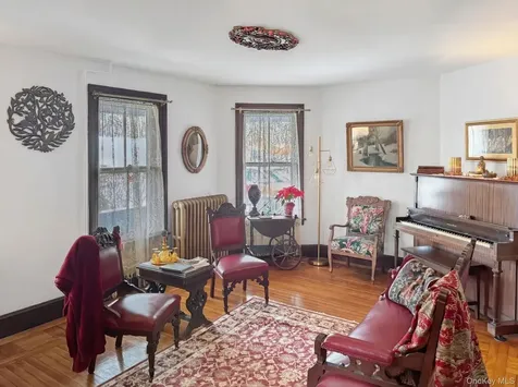 4 Railroad Avenue Staatsburg NY 12580
