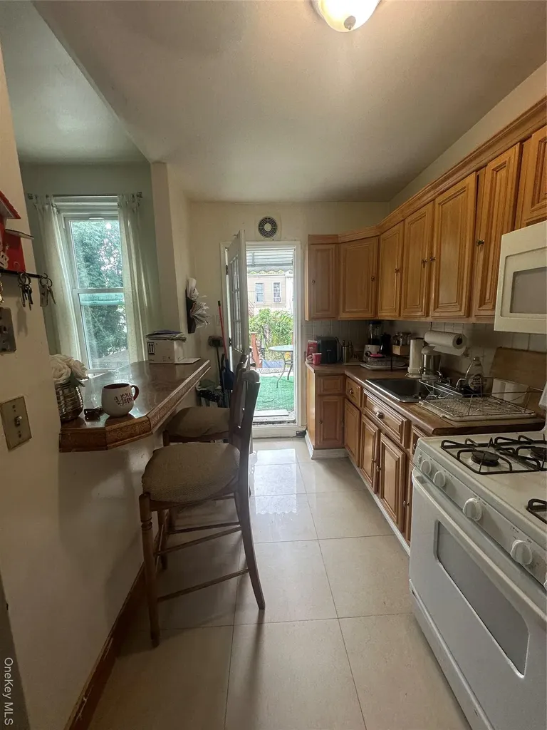 1245 Madison Street Brooklyn NY 11221