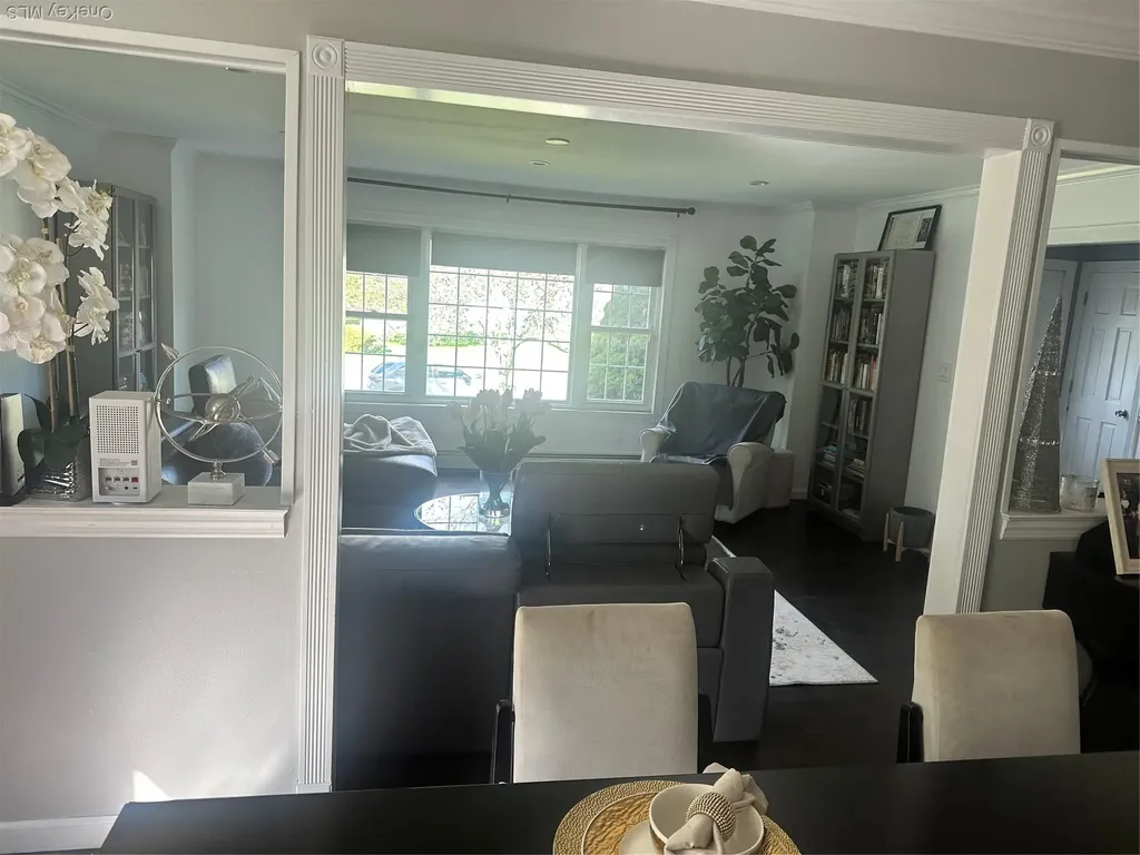 209 Old Post Drive Hauppauge NY 11788