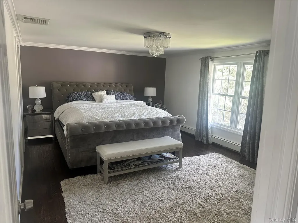 209 Old Post Drive Hauppauge NY 11788