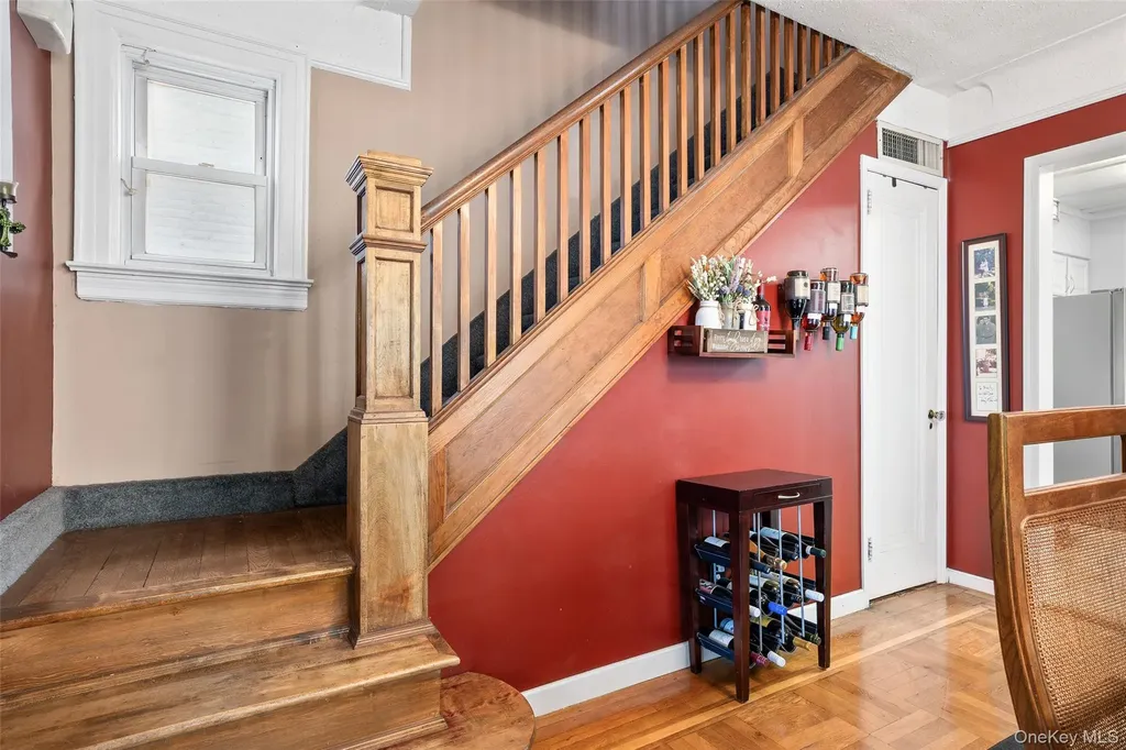 1946 Tomlinson Avenue Bronx NY 10461
