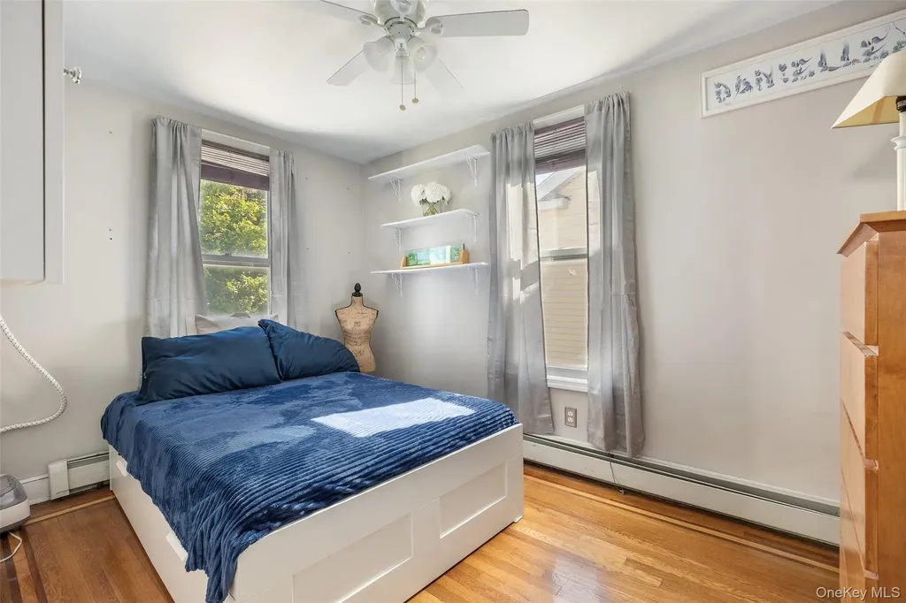 1946 Tomlinson Avenue Bronx NY 10461