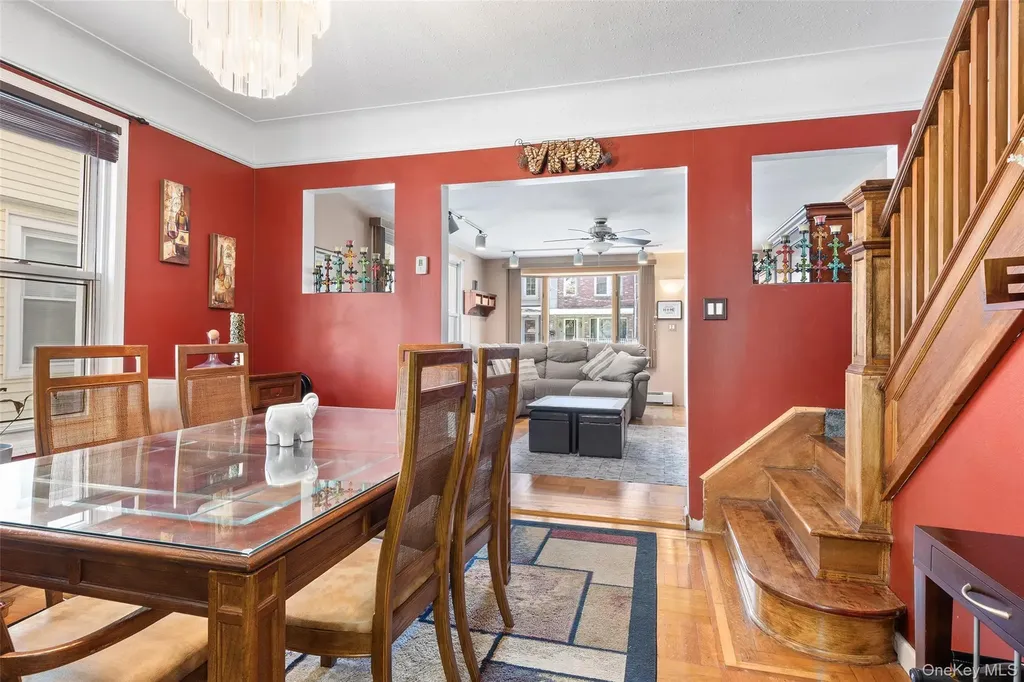 1946 Tomlinson Avenue Bronx NY 10461