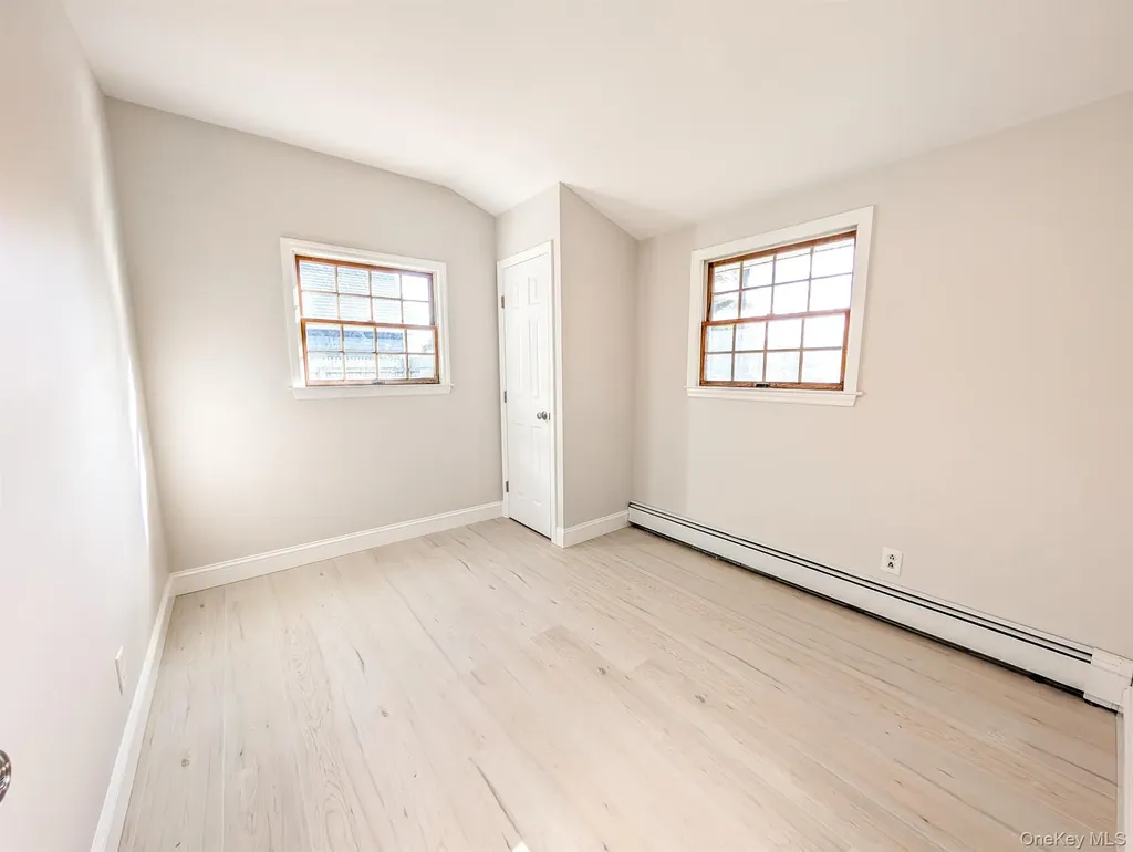 29 Boulevard Avenue Central Islip NY 11722