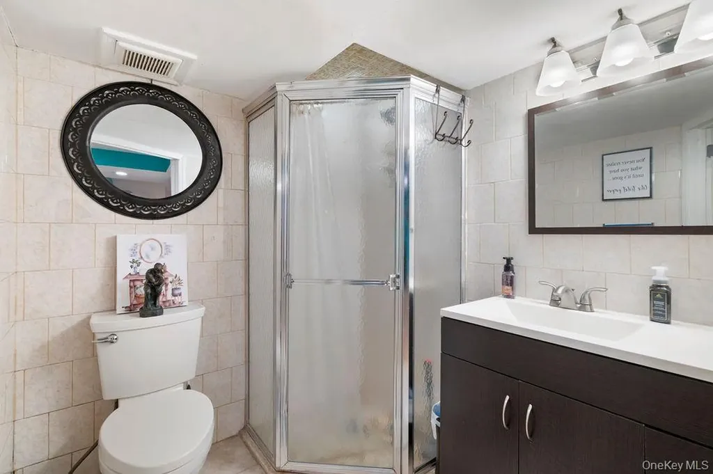 21 Jasper Street Valley Stream NY 11580