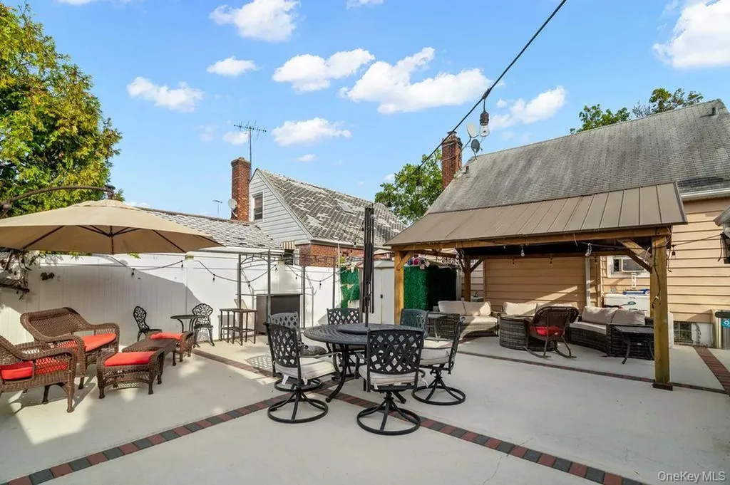 21 Jasper Street Valley Stream NY 11580