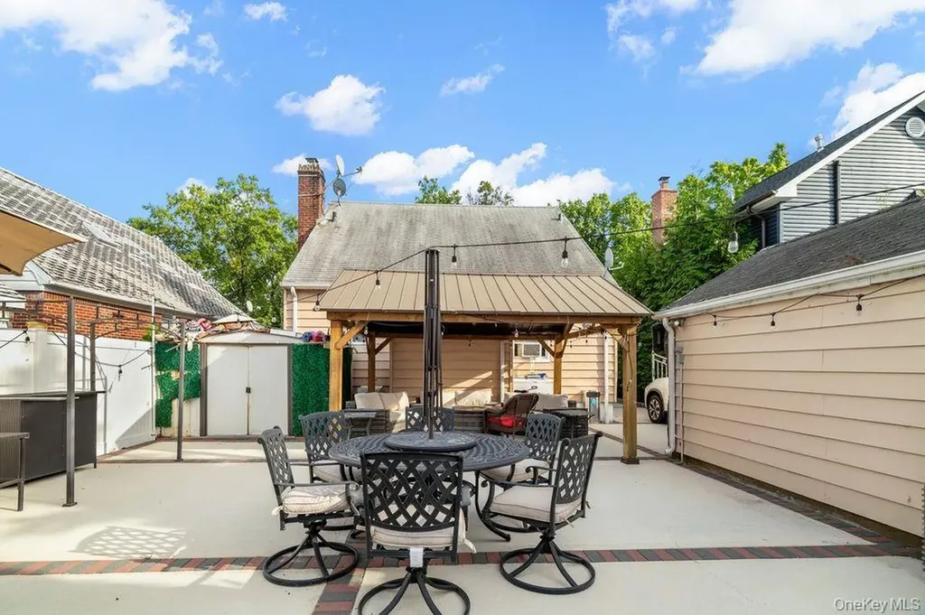 21 Jasper Street Valley Stream NY 11580