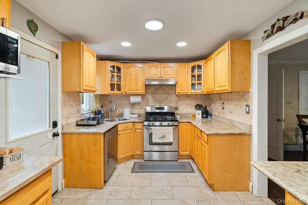 21 Jasper Street Valley Stream NY 11580