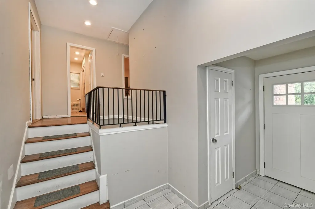 147 Brookside Drive Valley Stream NY 11581
