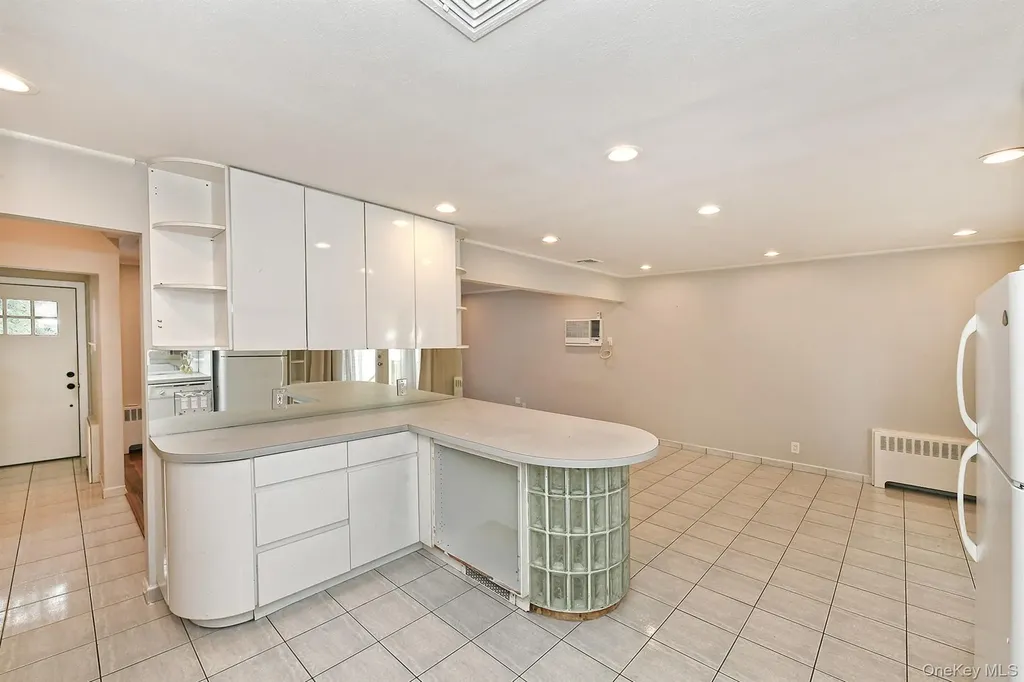 147 Brookside Drive Valley Stream NY 11581