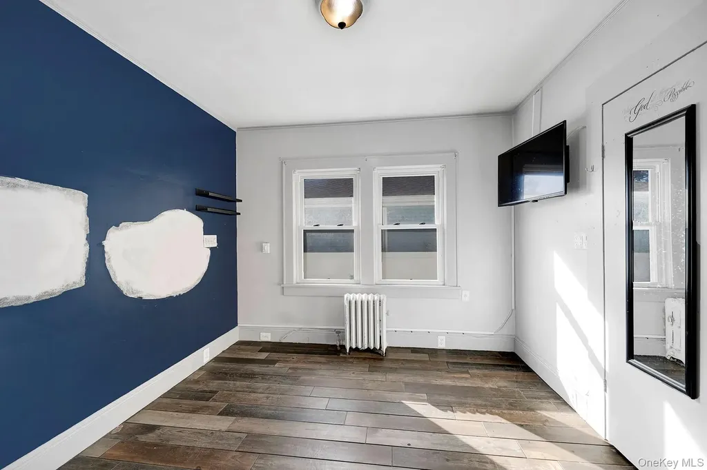 94 Woods Avenue Roosevelt NY 11575