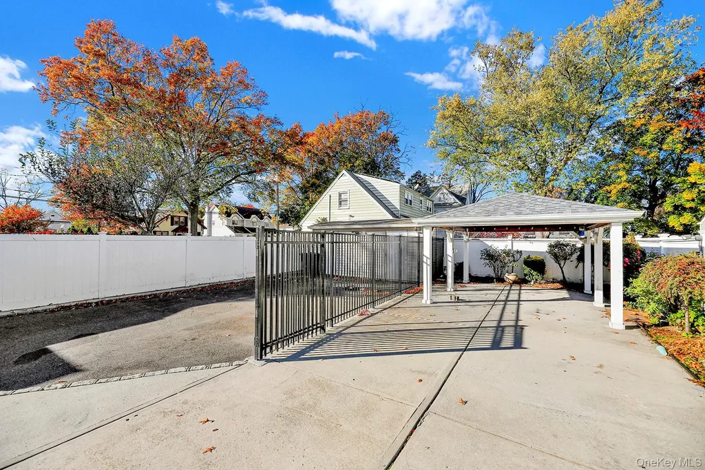 94 Woods Avenue Roosevelt NY 11575
