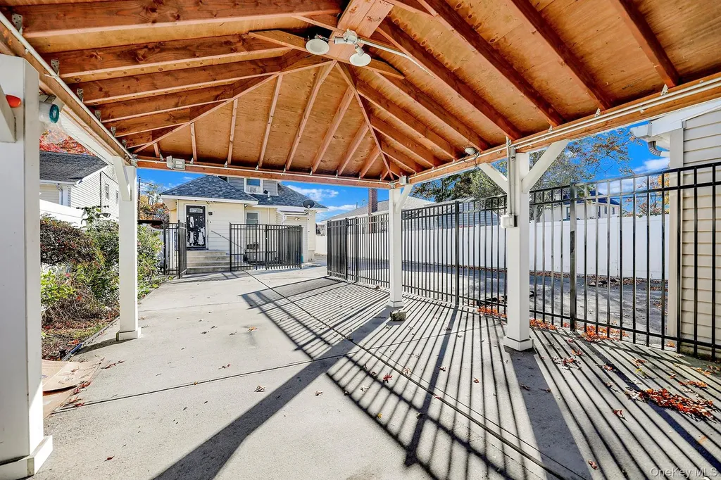 94 Woods Avenue Roosevelt NY 11575