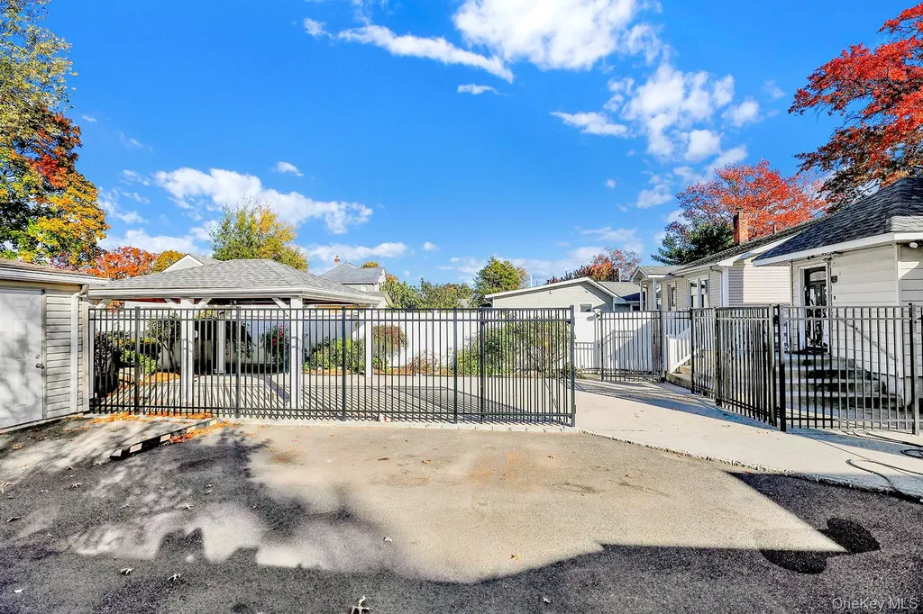 94 Woods Avenue Roosevelt NY 11575