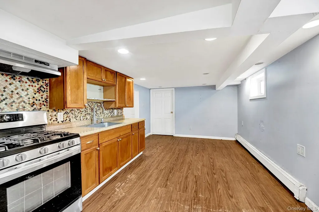 94 Woods Avenue Roosevelt NY 11575