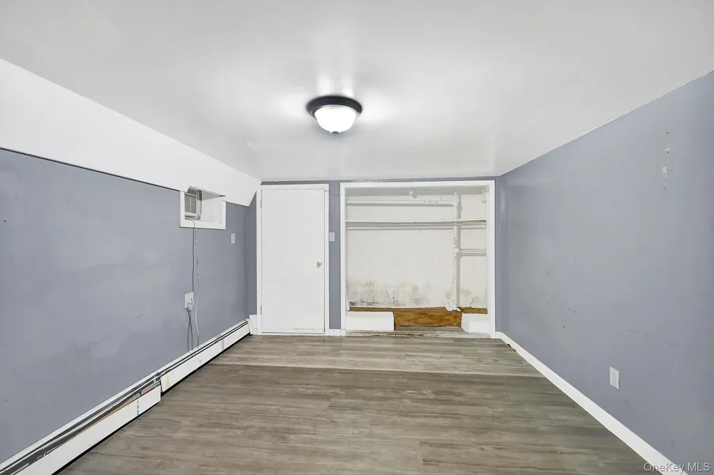 94 Woods Avenue Roosevelt NY 11575