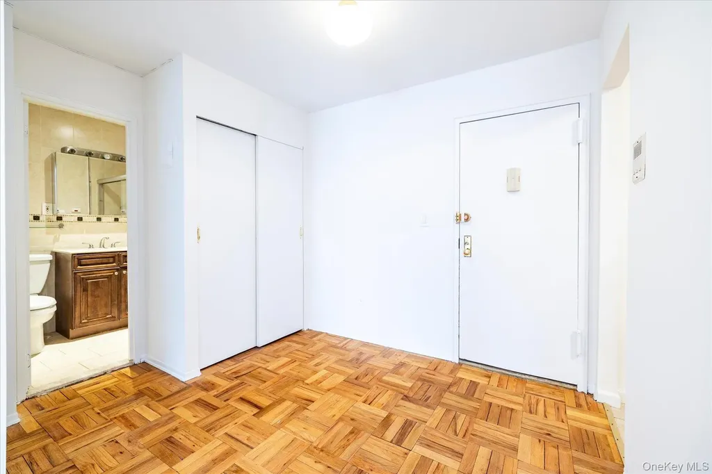 22 North Forest Avenue Rockville Centre NY 11570