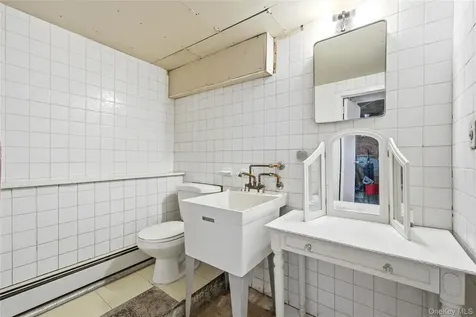 68 7th Street Bay Shore NY 11706