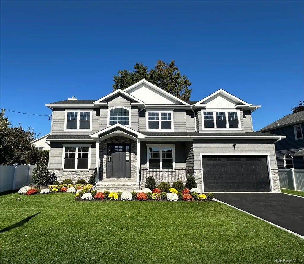 526 Park Avenue Merrick NY 11566