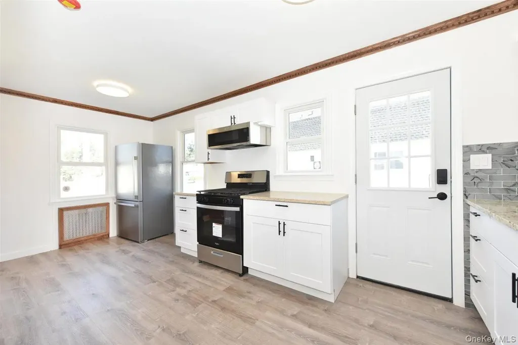 461 Pinebrook Avenue West Hempstead NY 11552