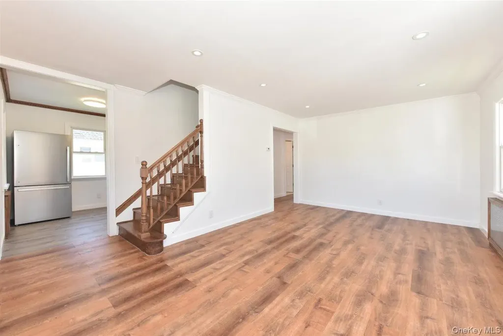 461 Pinebrook Avenue West Hempstead NY 11552