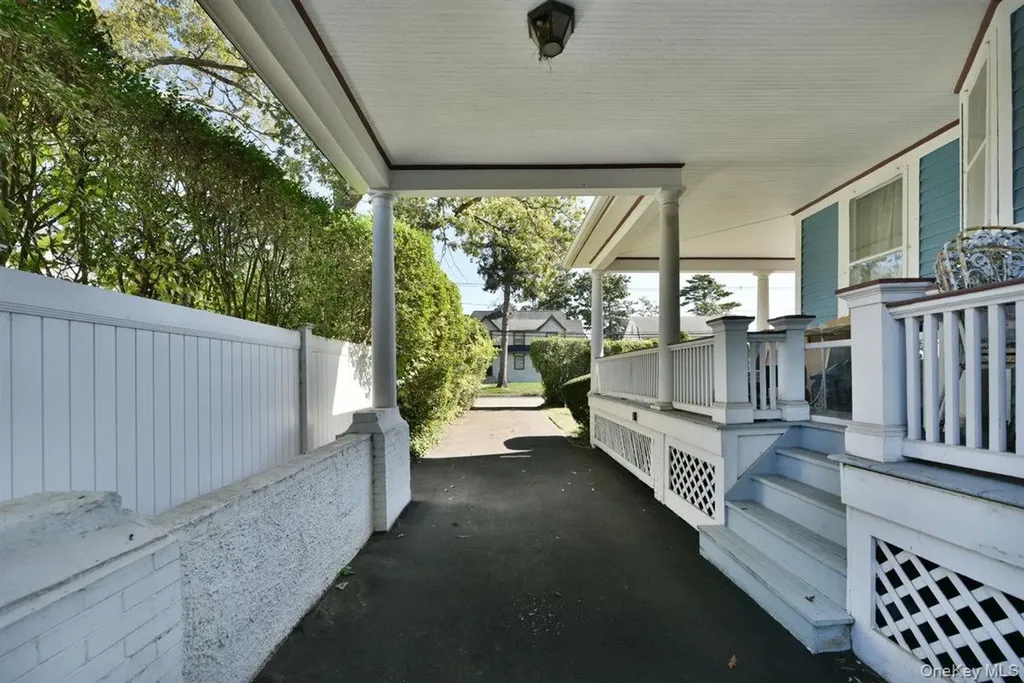101 Wallace Street Freeport NY 11520