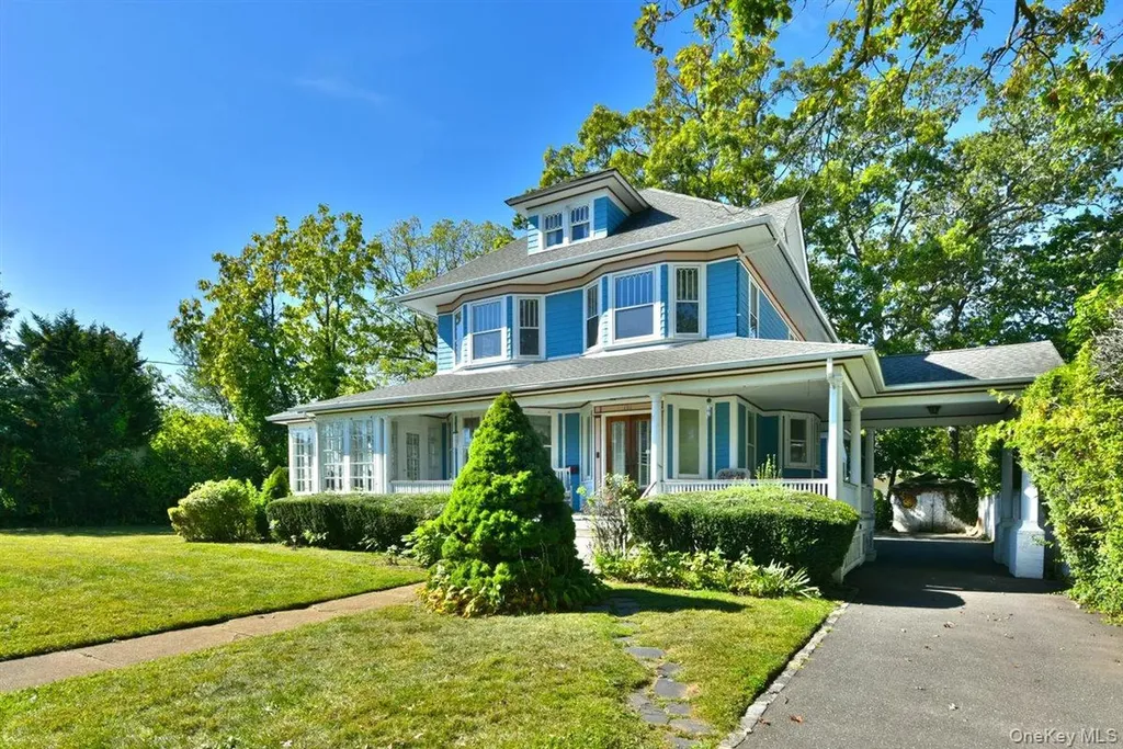 101 Wallace Street Freeport NY 11520