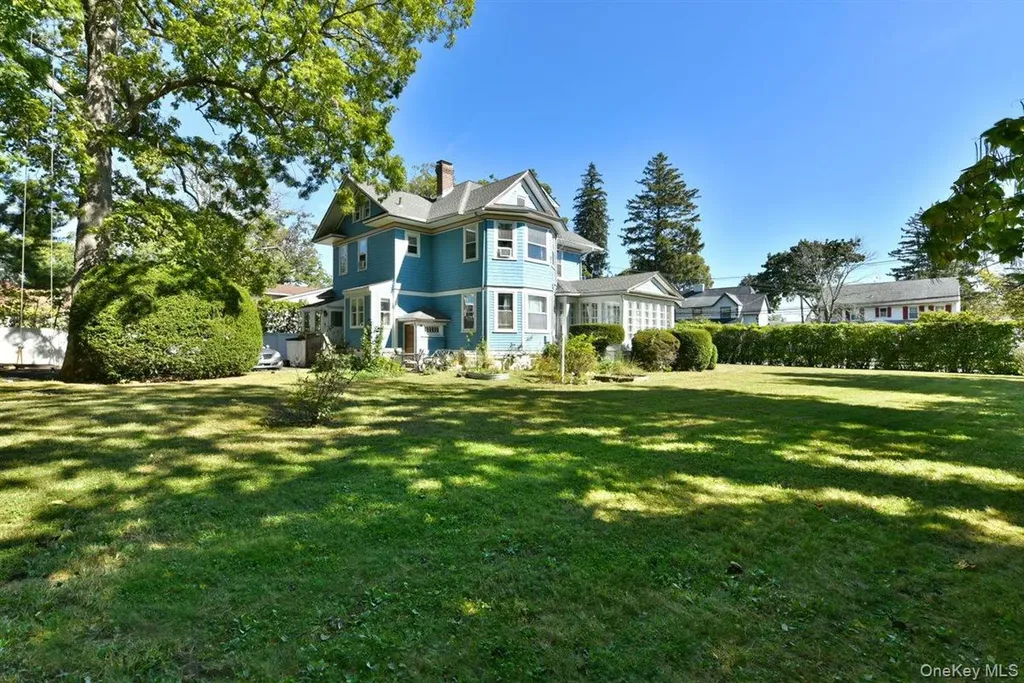 101 Wallace Street Freeport NY 11520