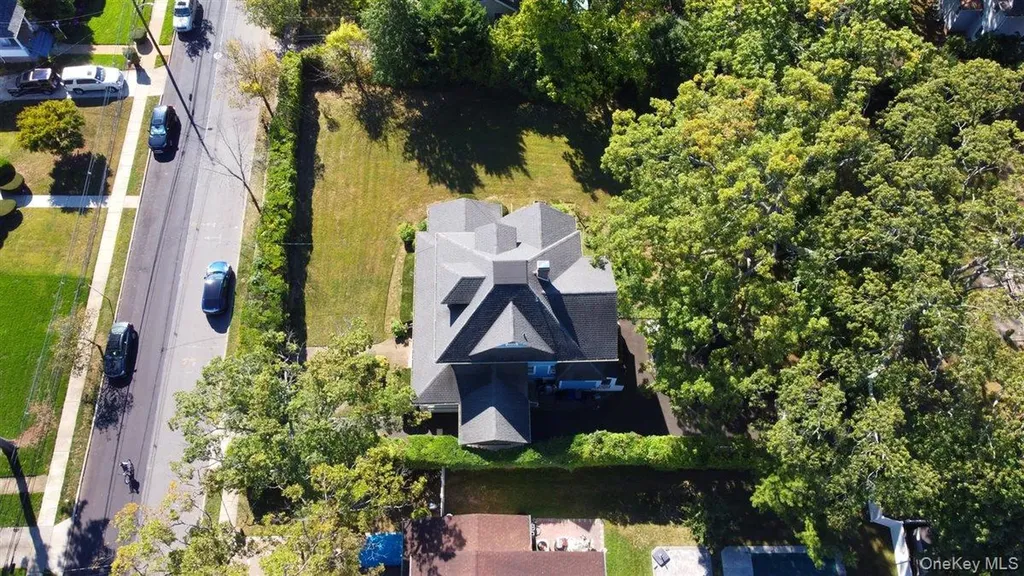 101 Wallace Street Freeport NY 11520