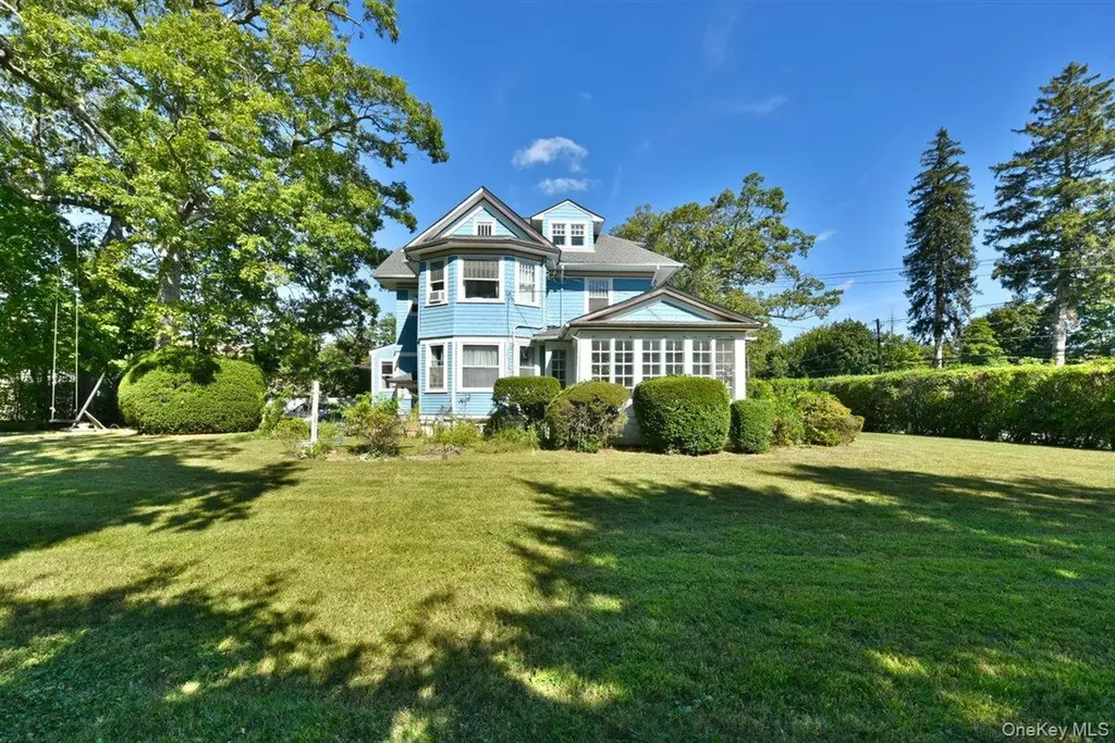 101 Wallace Street Freeport NY 11520