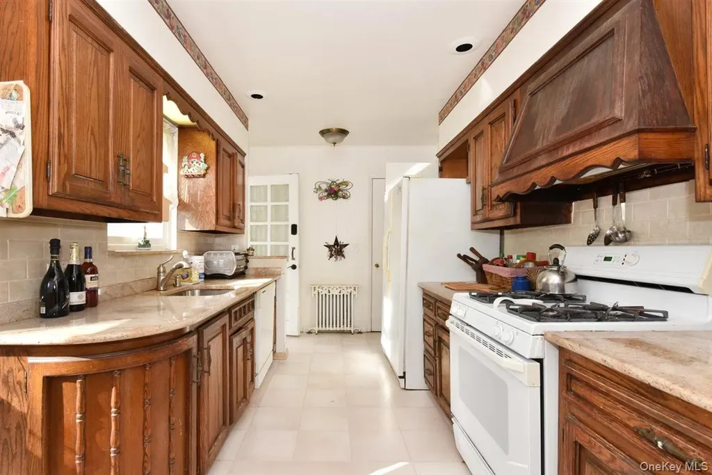 101 Wallace Street Freeport NY 11520